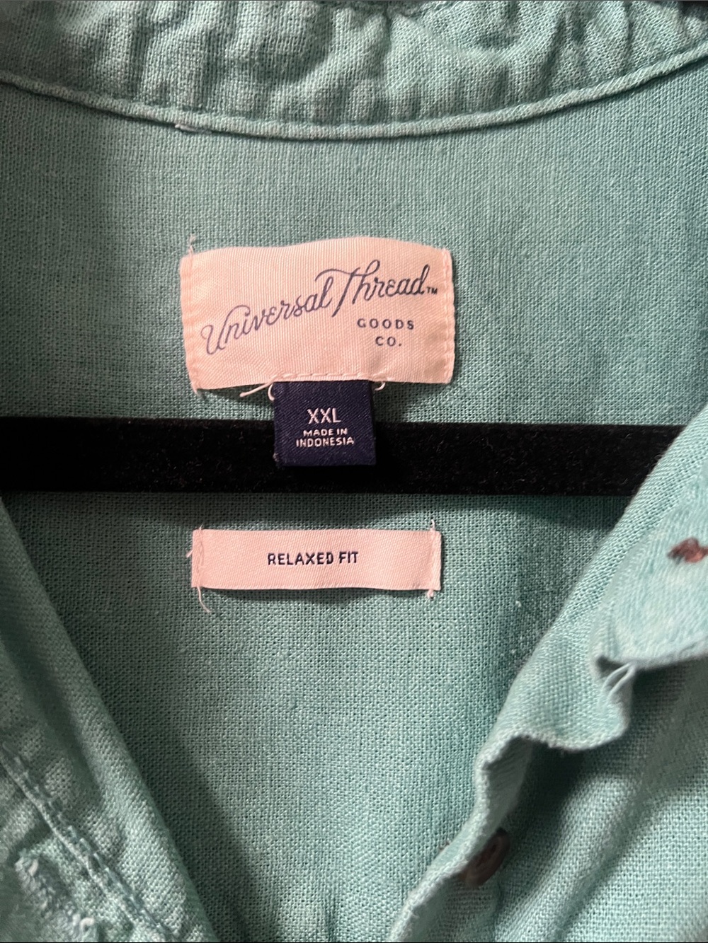 Universal threads button down - Picture 2 of 3